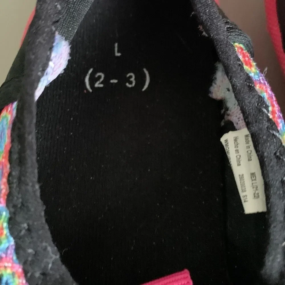 Girls Water Shoes Black Tie Dye Pink Mesh Pull On Rubber Bottom Size 2-3